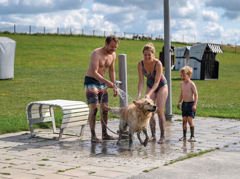 Hundestrand mit Hundedusche